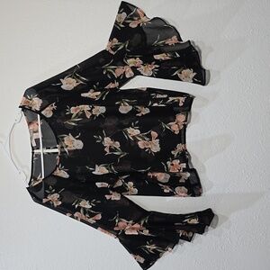 3/$15 Forever 21 - Women's Whimsigoth Black Sheer Bell Sleeve Floral Print Sz XL